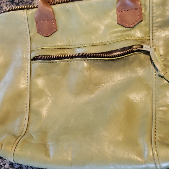 C.A.S. Leather Bag - Picture 15 of 16